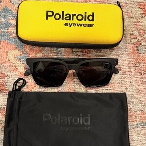 POLAROID Polarized Sunglasses with hard and soft case. (BRAND NEW)